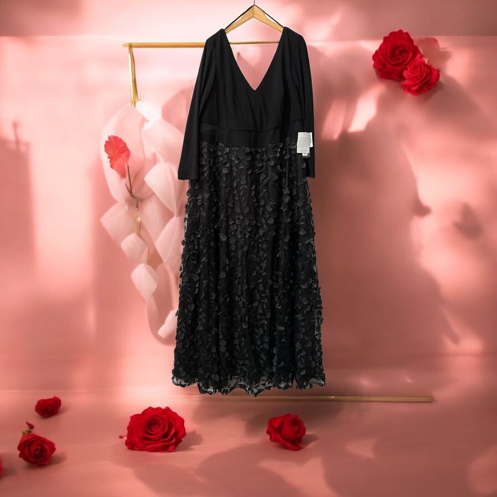 XSCAPE Black Floral 3D Applique Evening Gown Formal Long Sleeve Maxi Dress 22W